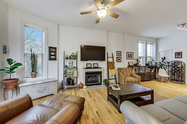 $2,500 | 1451 North Maplewood Avenue, Unit 2F, Chicago, IL 60622