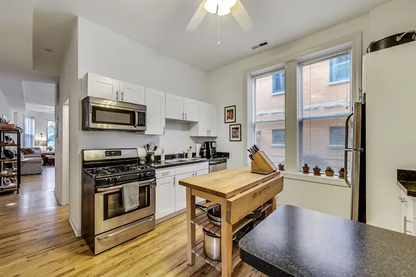 $2,500 | 1451 North Maplewood Avenue, Unit 2F, Chicago, IL 60622