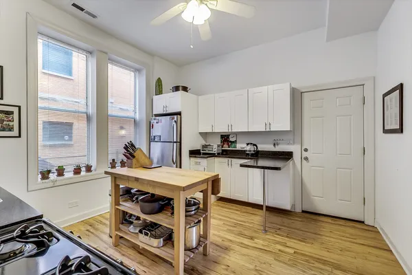 $2,500 | 1451 North Maplewood Avenue, Unit 2F, Chicago, IL 60622