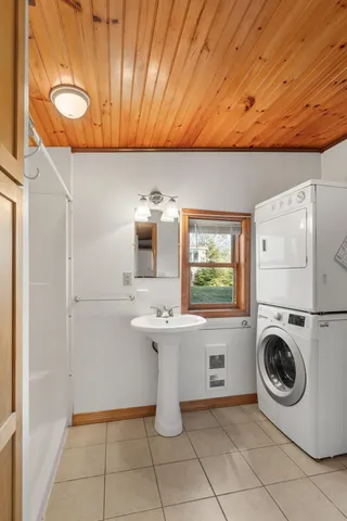 $575,000 | 40 Knubble Road, Georgetown, ME 04548