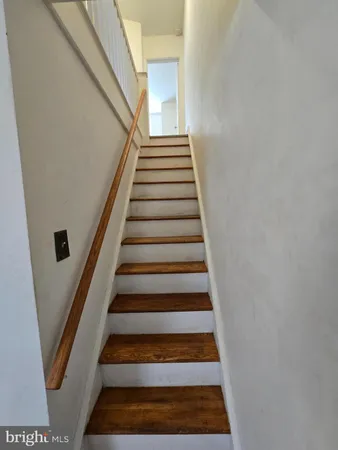 a view of entryway