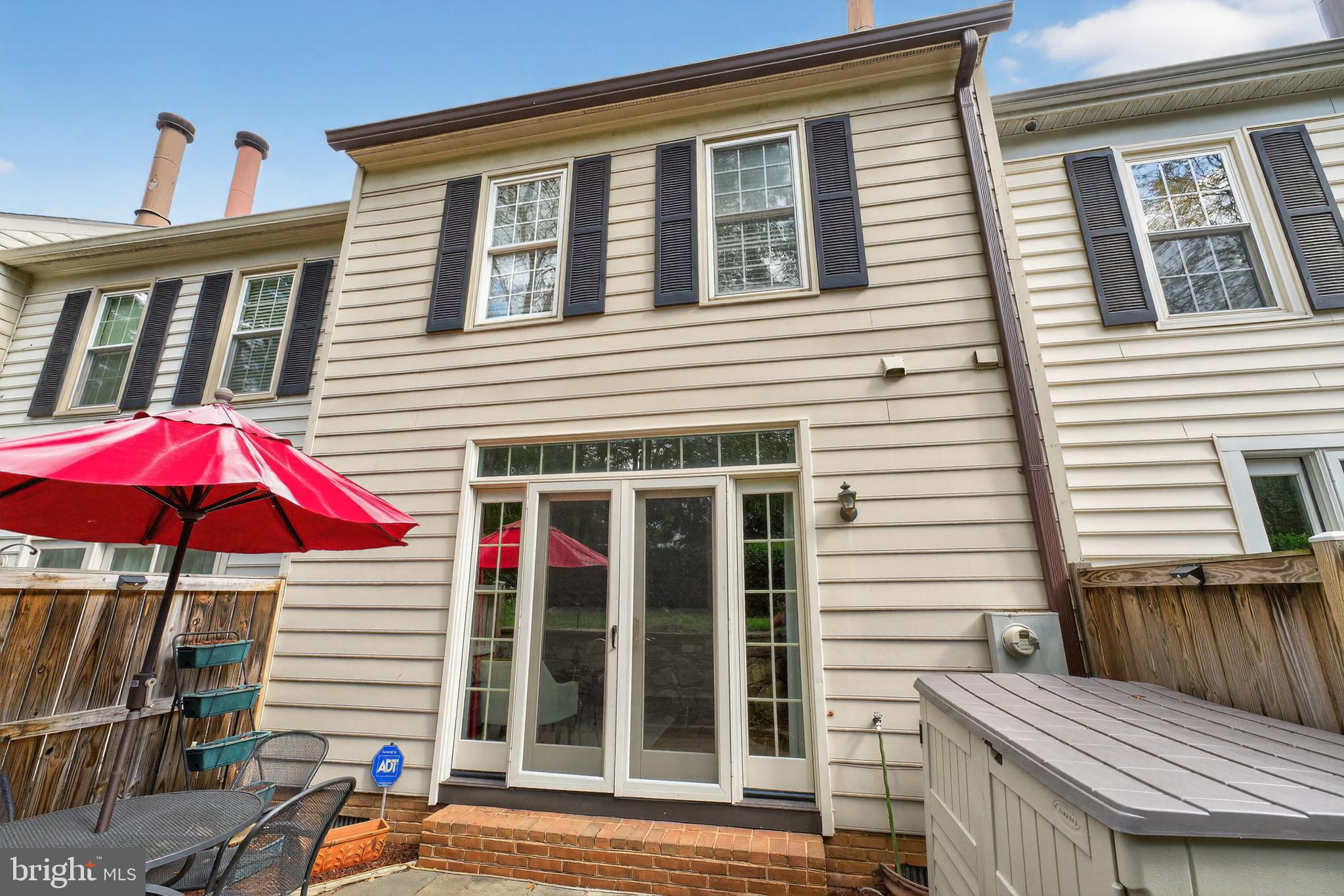 464 West Glebe Road Alexandria, VA 22305 - Photo 23 of 41 a view of a house with a porch