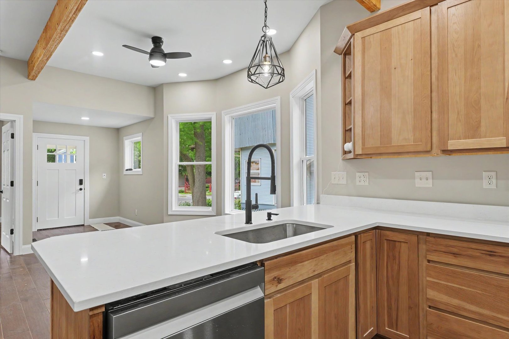 705 South State Street Champaign, IL 61820 - Photo 9 of 28