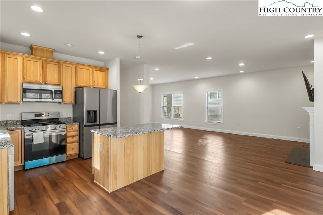262 Old Bristol Road Boone, NC 28607 - Photo 11 of 41