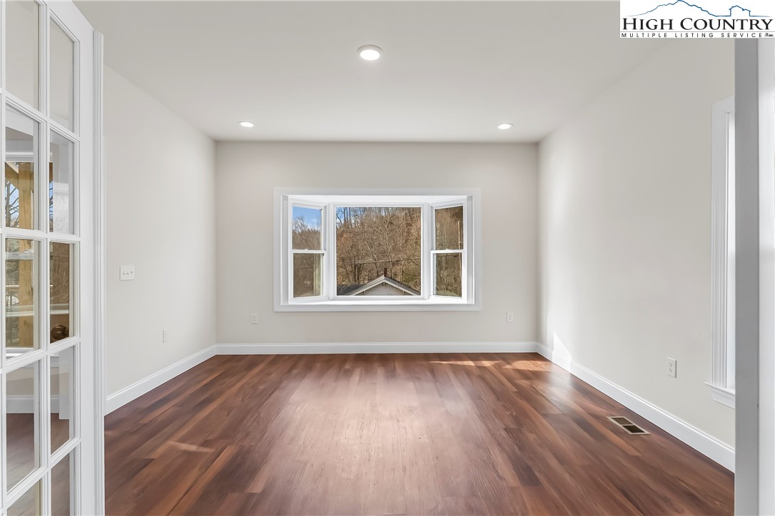 262 Old Bristol Road Boone, NC 28607 - Photo 14 of 41