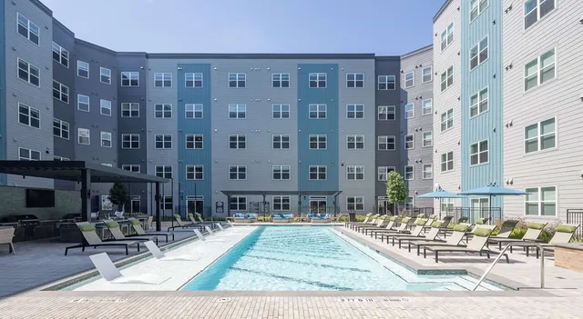 $2,493 | 2425 Bell Street, Unit 1439, Houston, TX 77003