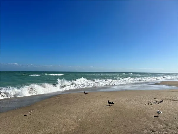 $2,400 | 2506 Southeast Heron Way, Jensen Beach, FL 34957
