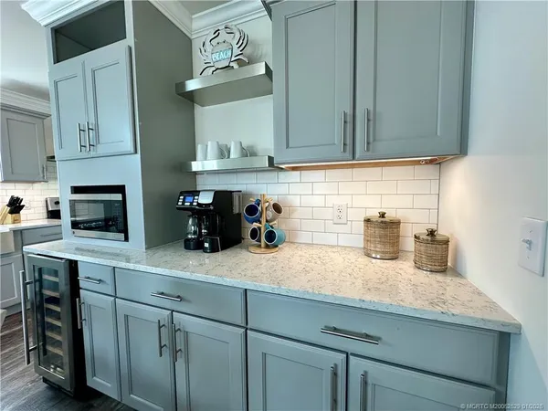 $2,400 | 2506 Southeast Heron Way, Jensen Beach, FL 34957