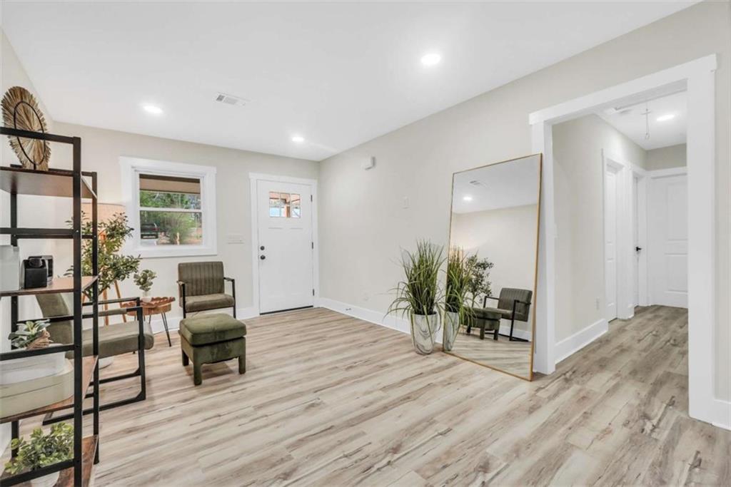 2588 Sandtown Road Southwest Marietta, GA 30060 - Photo 8 of 44