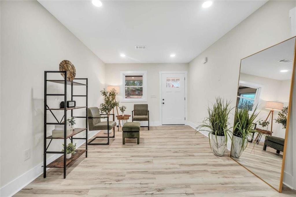 2588 Sandtown Road Southwest Marietta, GA 30060 - Photo 9 of 44