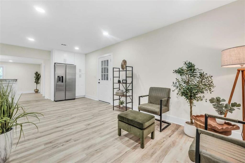 2588 Sandtown Road Southwest Marietta, GA 30060 - Photo 10 of 44