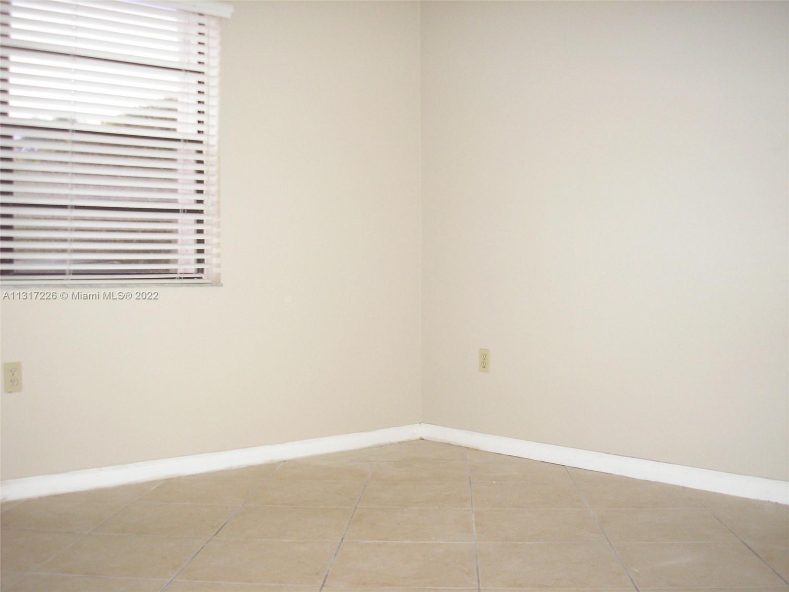 Fountainebleau Miami, FL 33174 - Photo 7 of 16 a view of an empty room