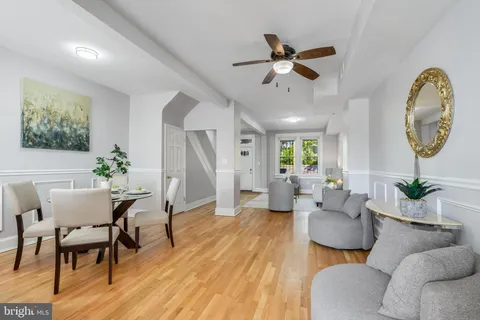 a view of a livingroom and dining room