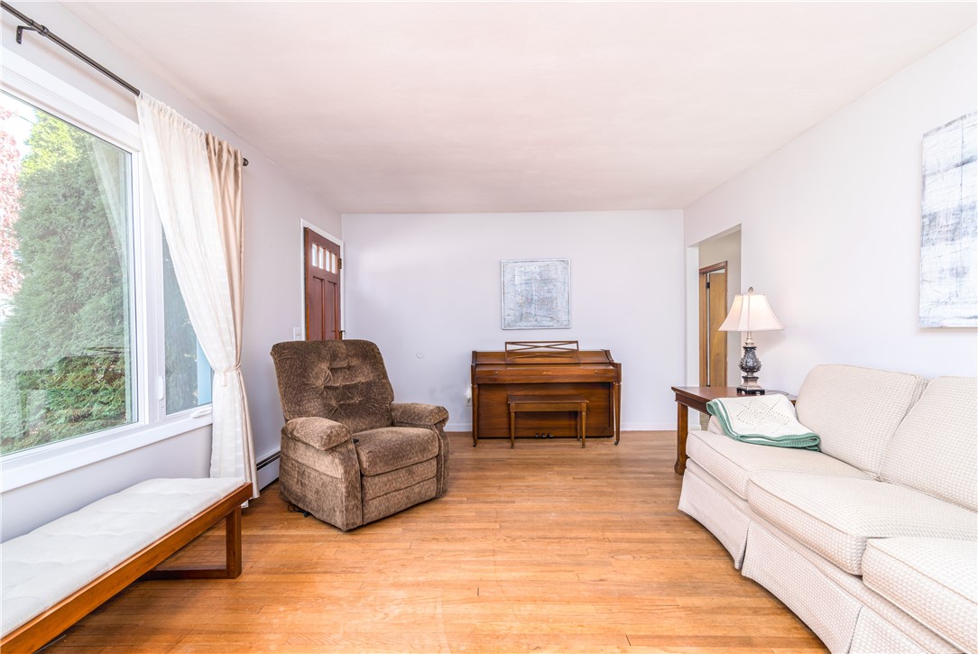 20 South Drive Westerly, RI 02891 - Photo 6 of 26