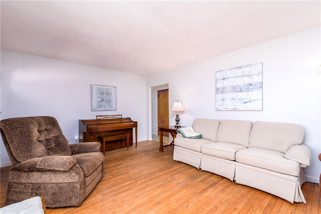 20 South Drive Westerly, RI 02891 - Photo 7 of 26