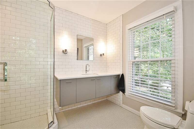246 Orr Road Pittsburgh, PA 15241 - Photo 16 of 25 Gallery Image 16