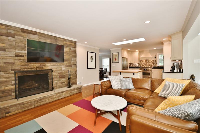 246 Orr Road Pittsburgh, PA 15241 - Photo 7 of 25 Gallery Image 7