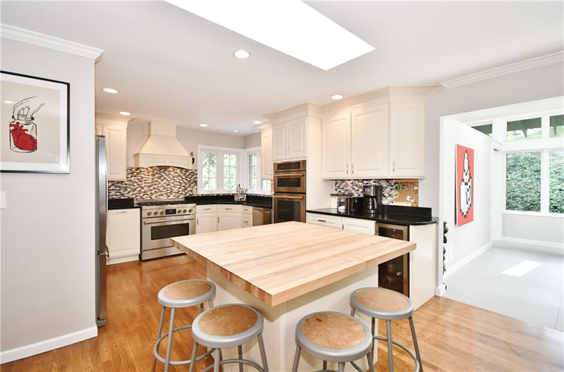 246 Orr Road Pittsburgh, PA 15241 - Photo 9 of 25 Gallery Image 9