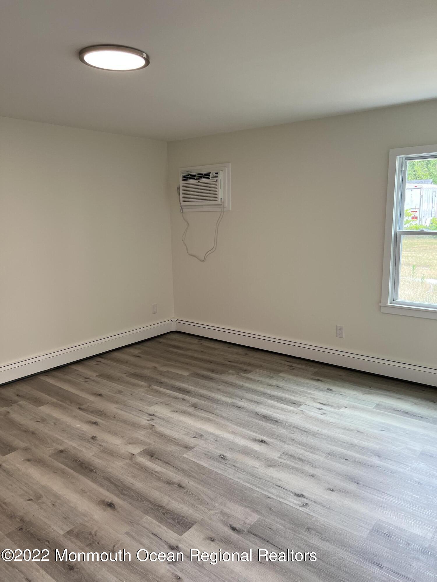 33 Lower Main Street, Unit LOWER LEVEL Matawan, NJ 07747 - Photo 20 of 25 BEDROOM