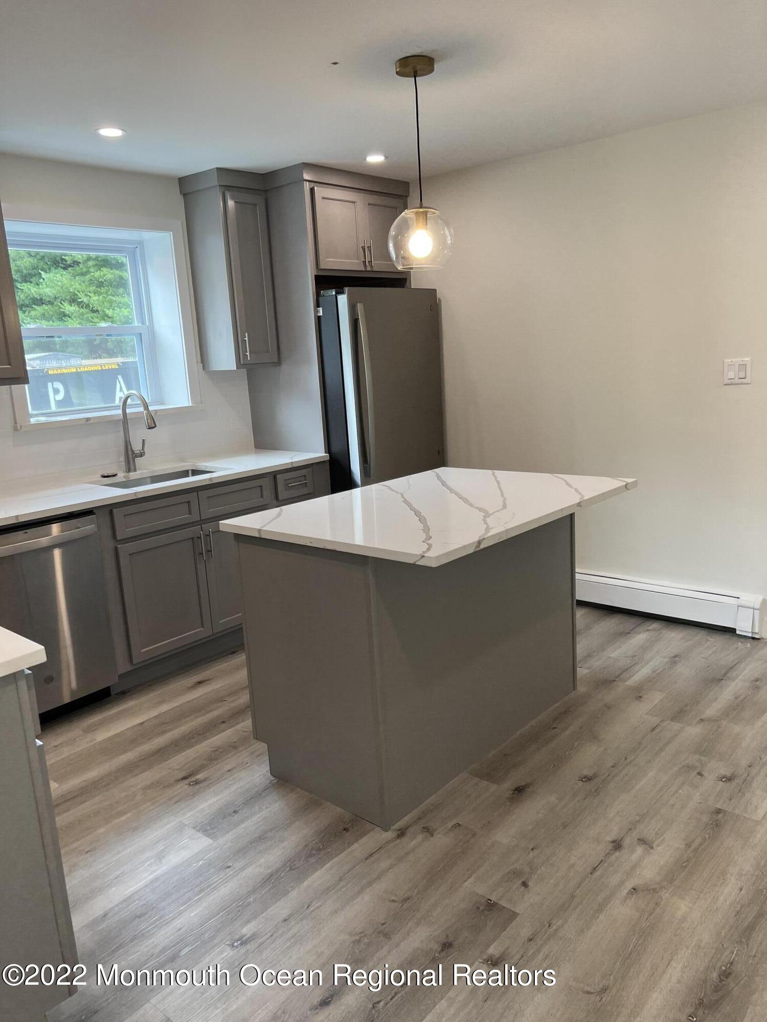 33 Lower Main Street, Unit LOWER LEVEL Matawan, NJ 07747 - Photo 5 of 25 KITCHEN