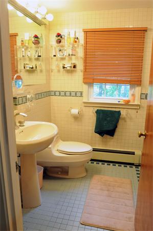 14 Ginn Road Winchester, MA 01890 - Photo 17 of 20 Gallery Image 17