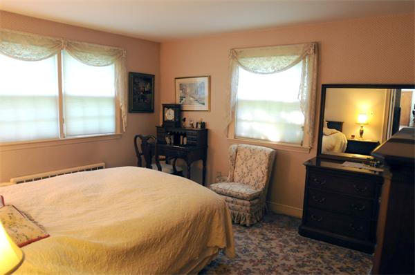 14 Ginn Road Winchester, MA 01890 - Photo 18 of 20 Gallery Image 18