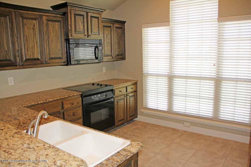 16701 Dove Prairie Road Canyon, TX 79015 - Photo 8 of 25 Kitchen2