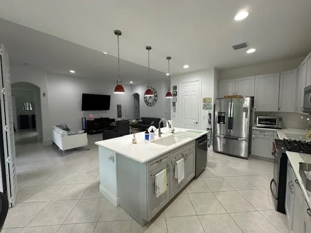 $3,600 | 8330 Summer Lake Drive Southwest, Vero Beach, FL 32967