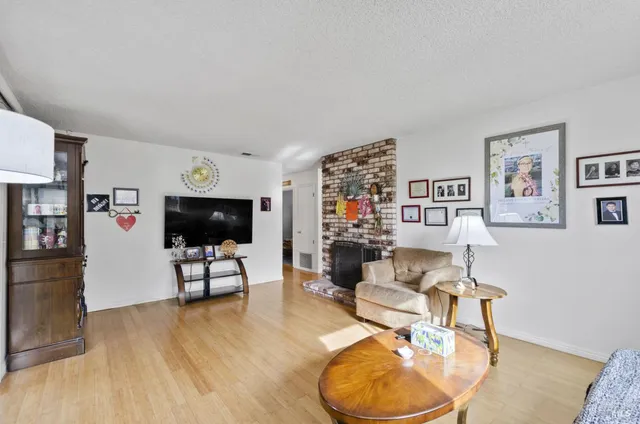 $1,059,000 | 19295 Junipero Serra Drive, Sonoma, CA 95476