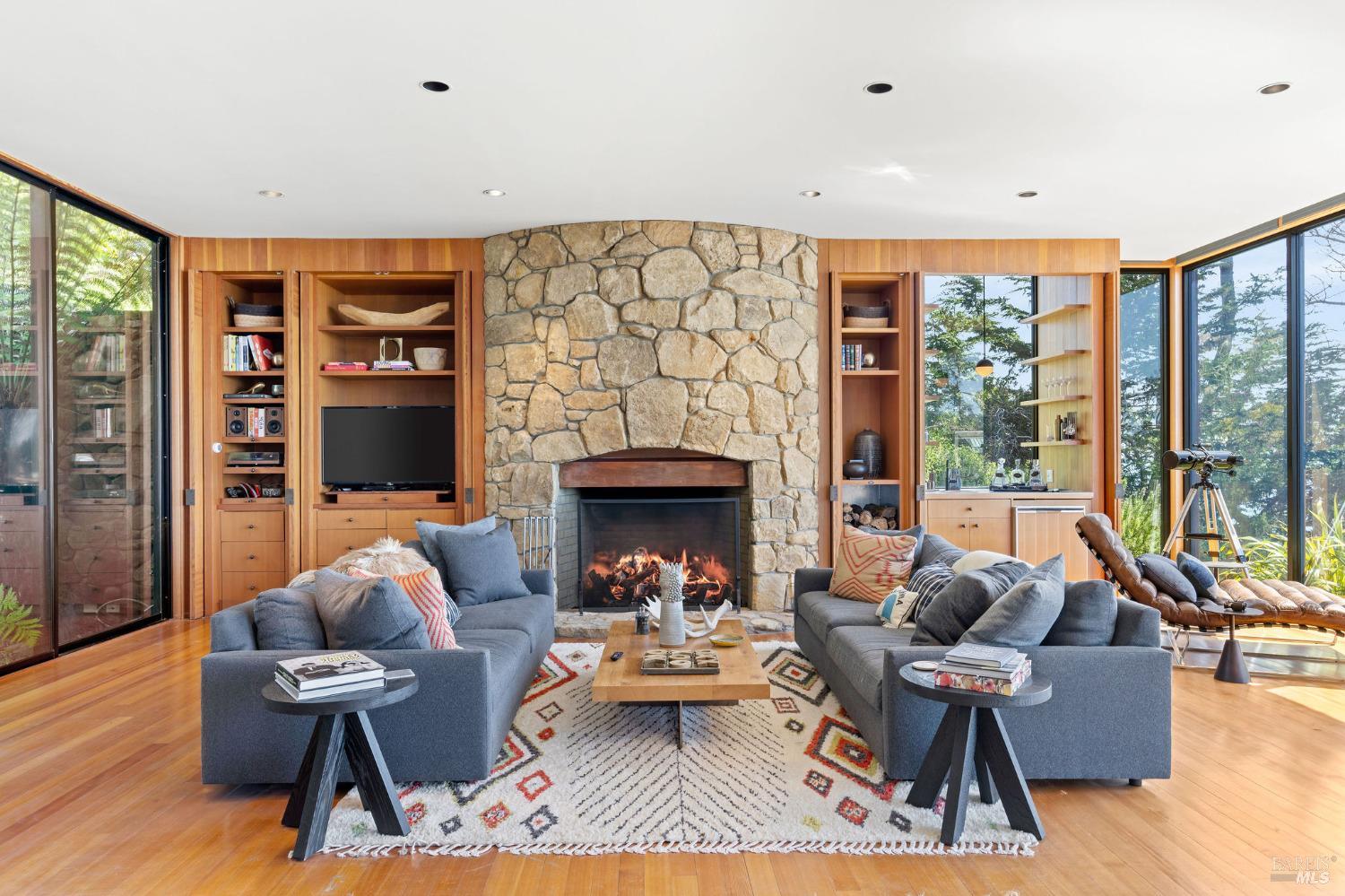 22138 Highway 1 Jenner, CA 95450 - Photo 11 of 48