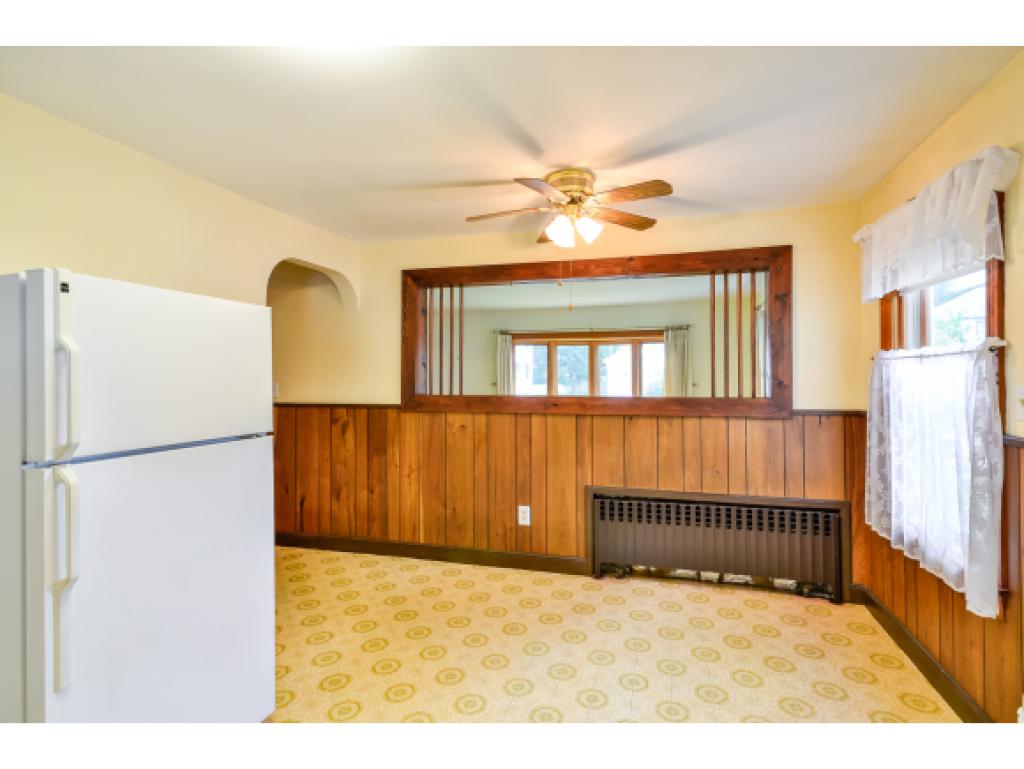 32 Library Street Hudson, NH 03051 - Photo 10 of 28