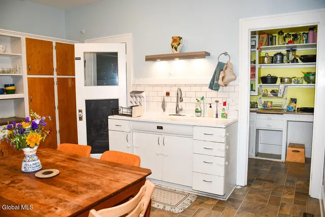 $350,000 | 121 Cherry Avenue, Bethlehem, NY 12054