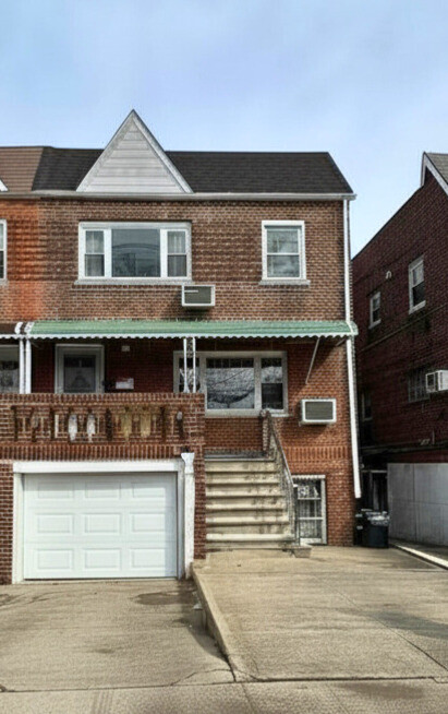 1718 Williamsbridge Road Bronx, NY 10461 - Photo 1 of 39