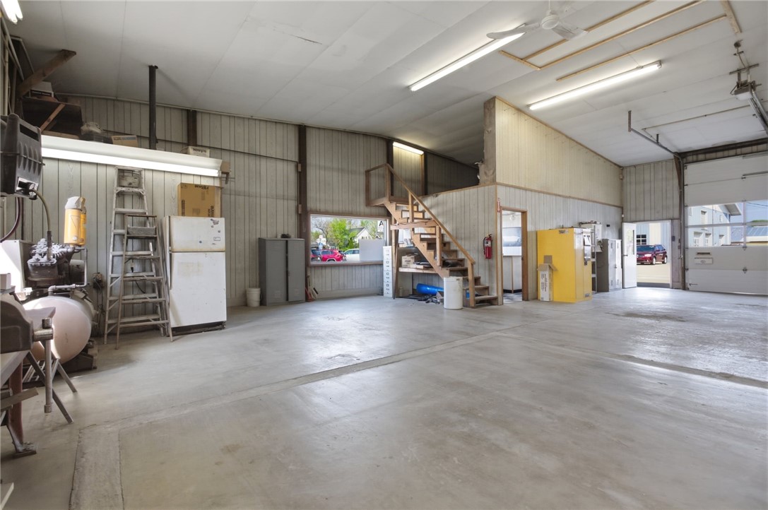 202 East Cumberland Road Altamont, IL 62411 - Photo 11 of 17