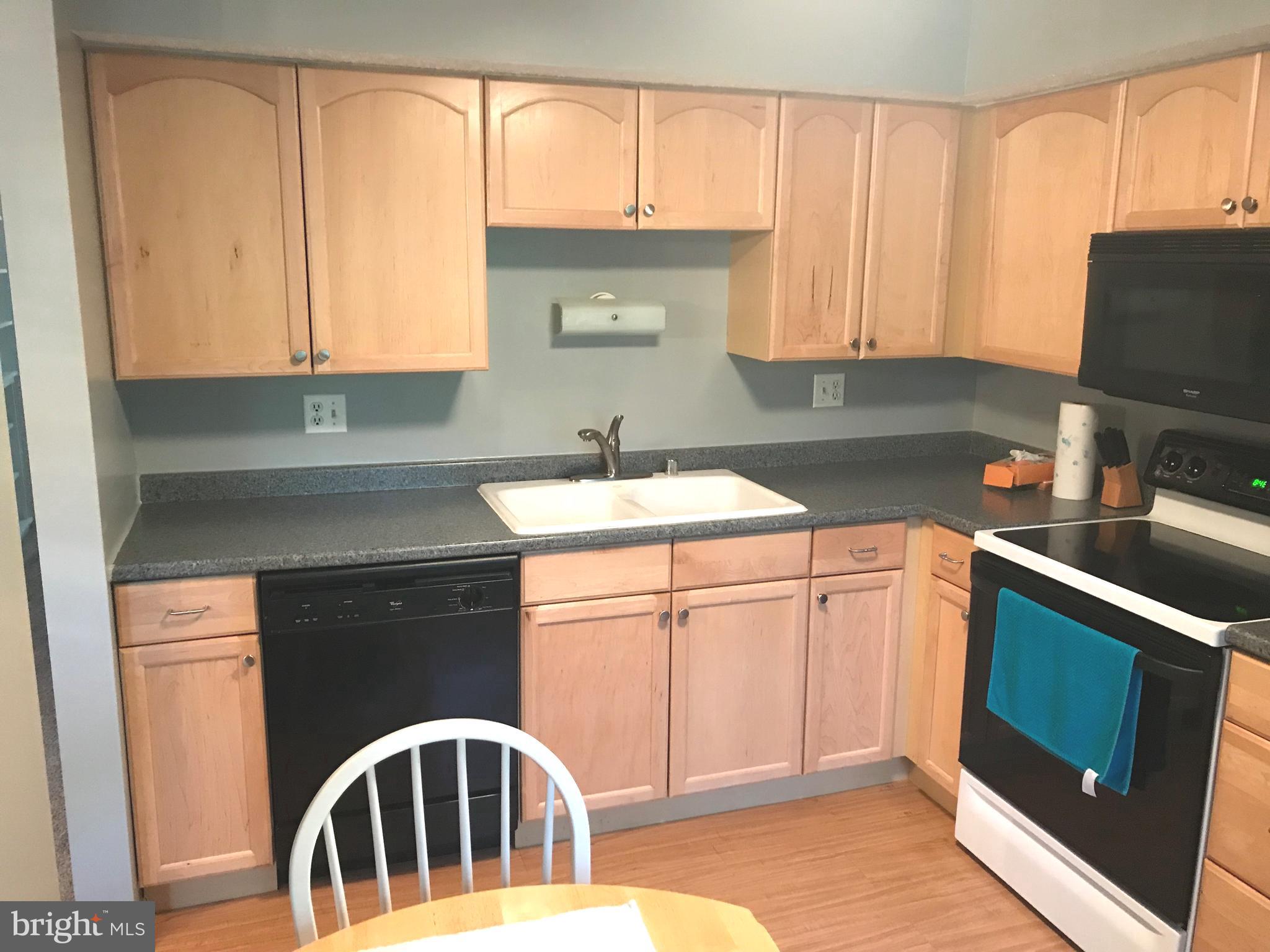 11523 Underoak Court Reston, VA 20191 - Photo 2 of 22