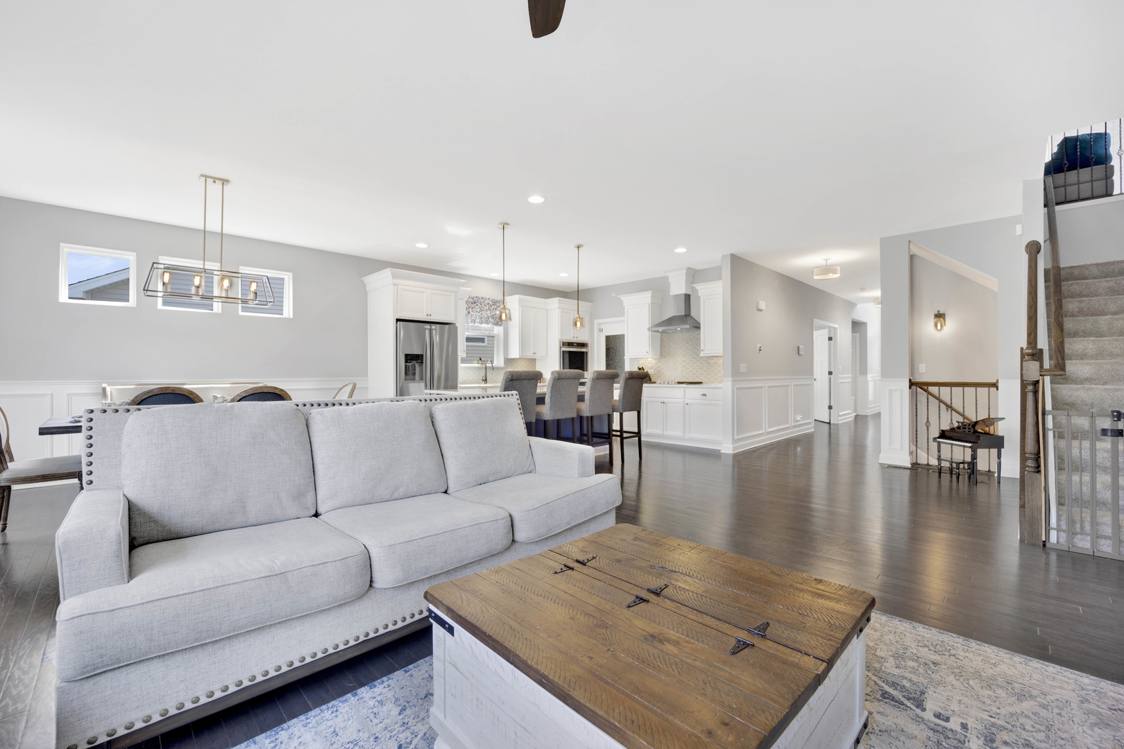 746 Eagle Court Addison, IL 60101 - Photo 11 of 44 Gallery Image 11