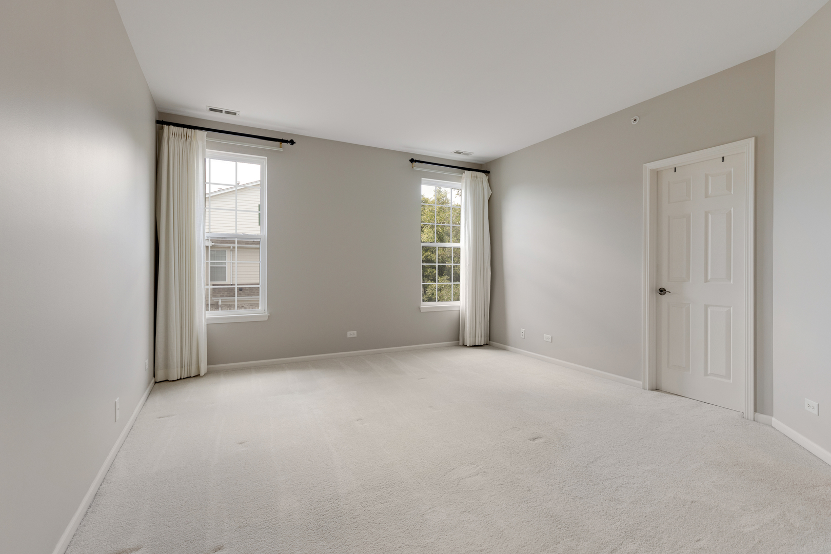 1376 Scarboro Road, Unit 1003 Schaumburg, IL 60193 - Photo 14 of 21