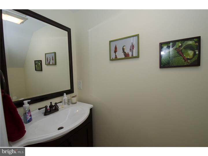 514 Cambridge Road Bala Cynwyd, PA 19004 - Photo 22 of 25 Half Bath