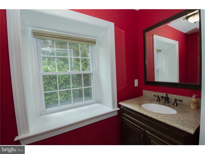 514 Cambridge Road Bala Cynwyd, PA 19004 - Photo 9 of 25 Half Bath
