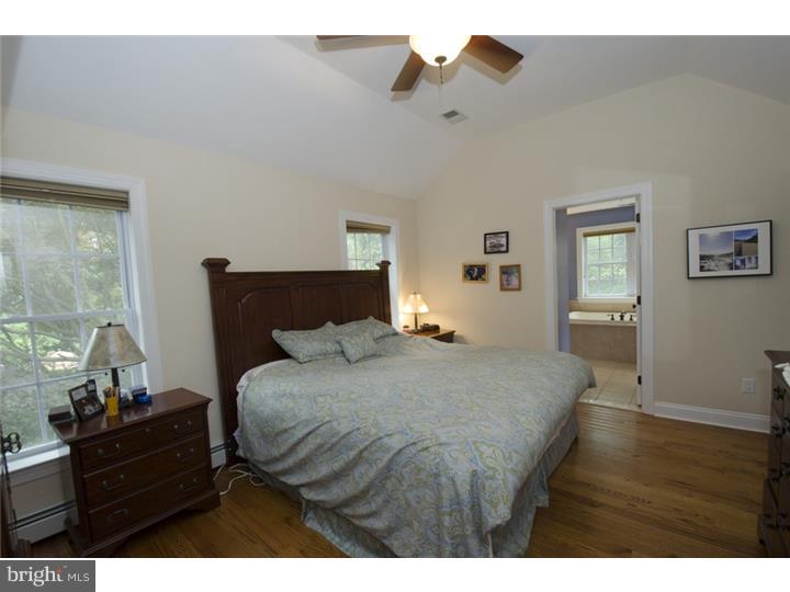 514 Cambridge Road Bala Cynwyd, PA 19004 - Photo 10 of 25 Master Bedroom
