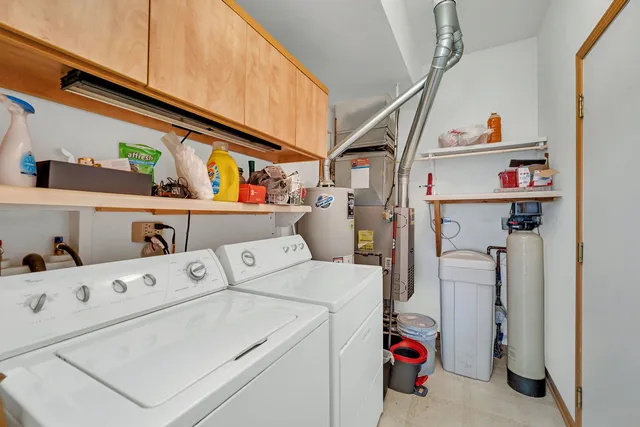 $272,400 | 21476 Mays Lake Court, Crest Hill, IL 60403