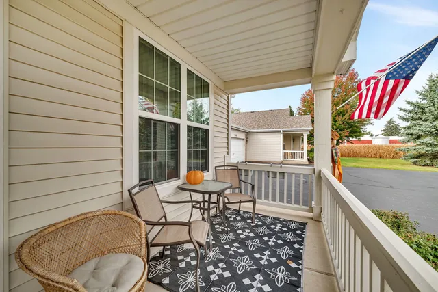 $272,400 | 21476 Mays Lake Court, Crest Hill, IL 60403