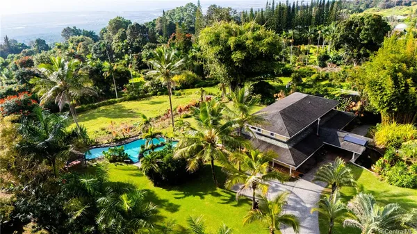 $2,695,000 | 75-1079 Keopu Mauka Drive, Holualoa, HI 96725