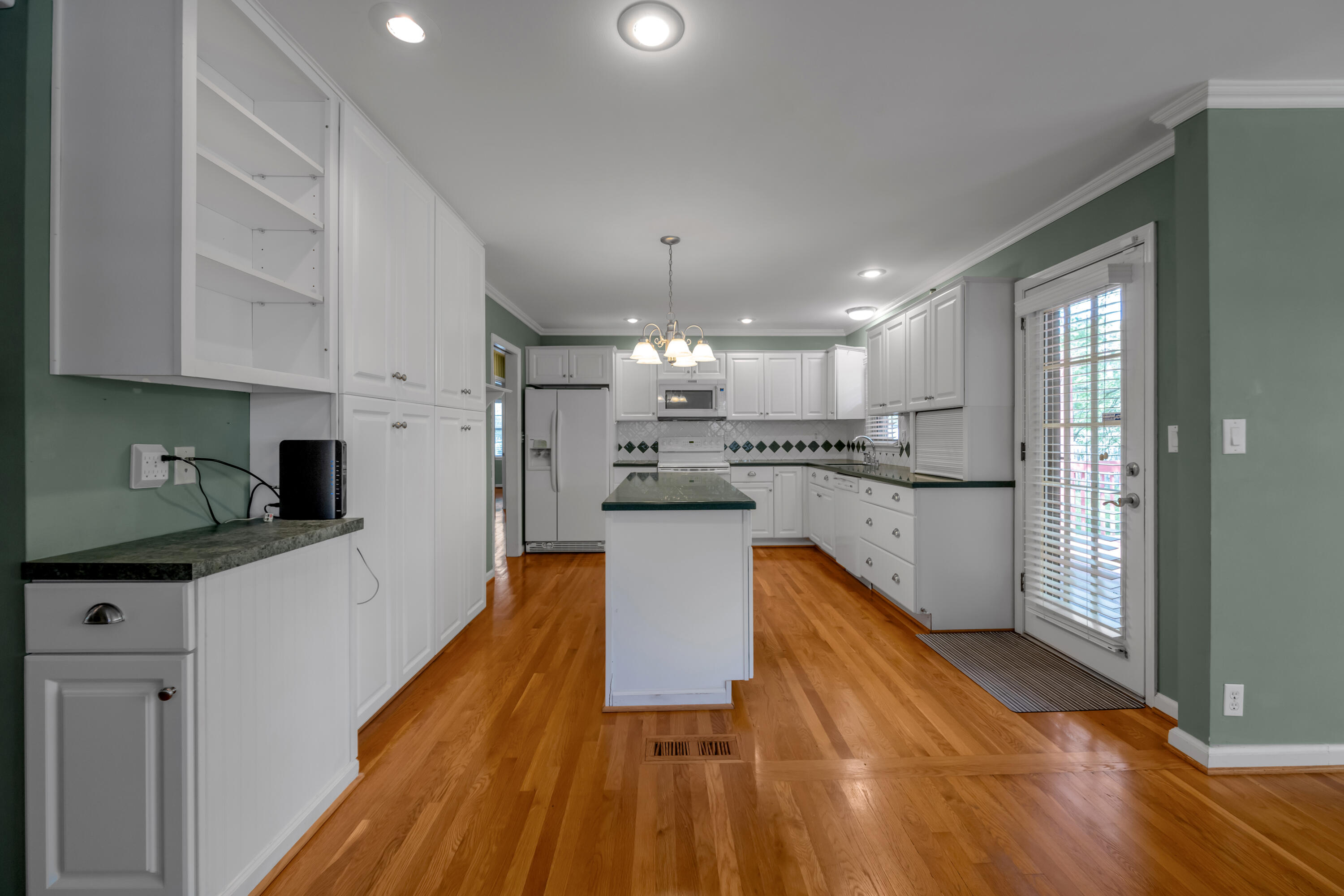 3418 Greentree Road Lexington, KY 40517 - Photo 12 of 54 TDB_8464