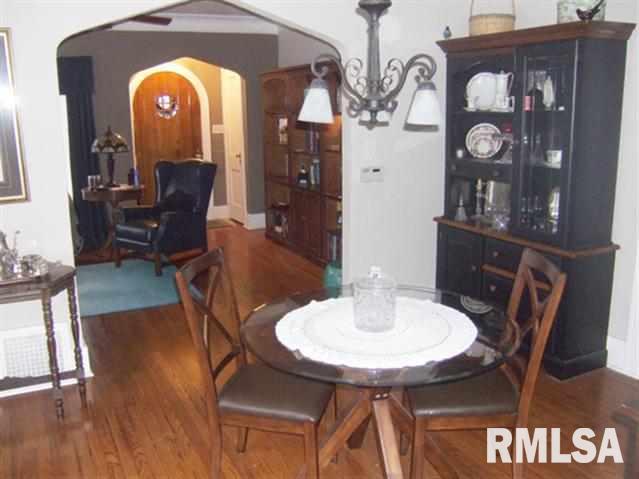 2950 Middle Road Davenport, IA 52803 - Photo 7 of 22 Gallery Image 7