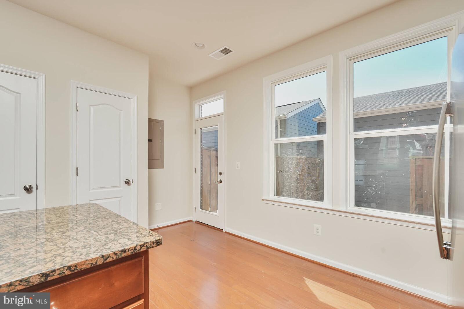 8941 Quarry Road Manassas, VA 20110 - Photo 12 of 30