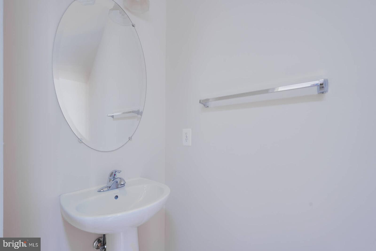 8941 Quarry Road Manassas, VA 20110 - Photo 13 of 30