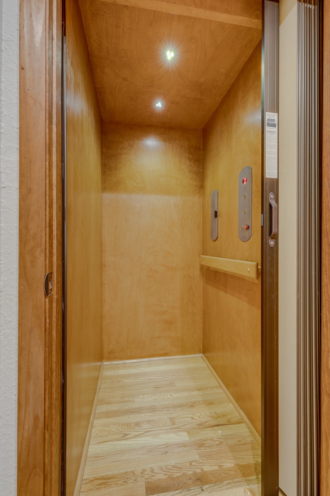 102 Sunset Drive Pulaski, TN 38478 - Photo 29 of 37 a view of a hallway