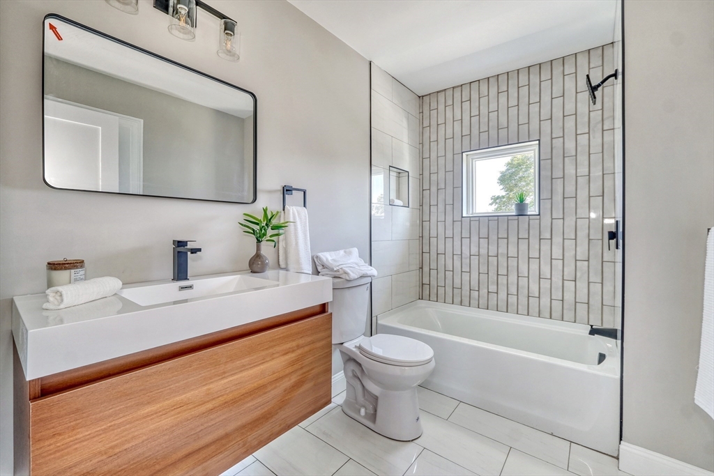 12 Winthrop Street Winthrop, MA 02152 - Photo 15 of 42