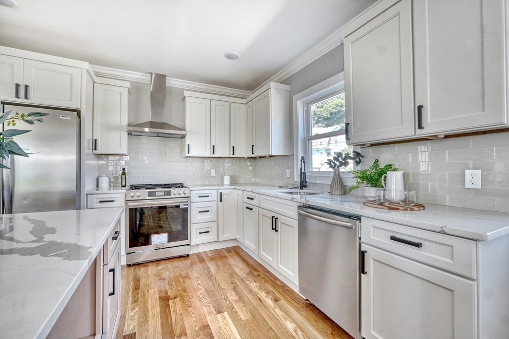 12 Winthrop Street Winthrop, MA 02152 - Photo 7 of 42